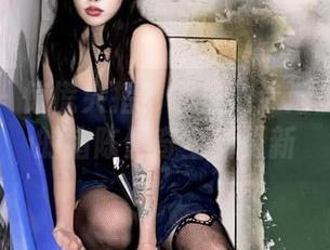 微密圈 – 惊慌失措？哪里！泳池里的粉色的猪陈佩奇全新更新