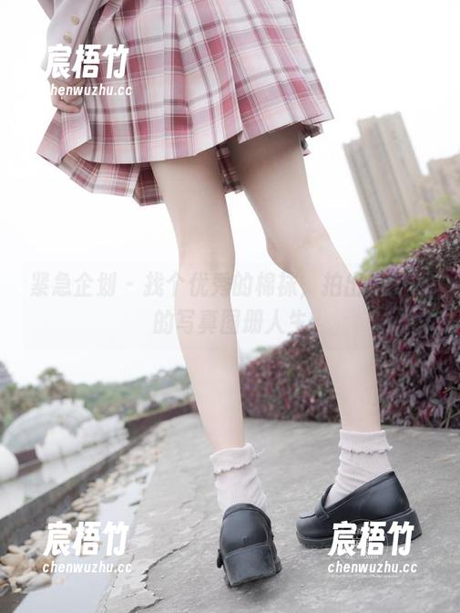 紧急企划 - 找个优秀的棉袜，拍出林书辞的写真图册人生