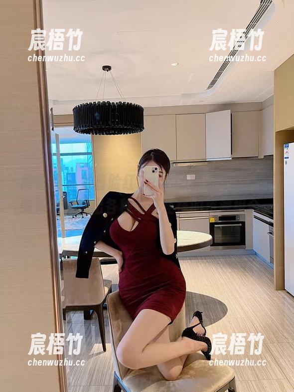 微密圈 - 看着脸红Dearie的油亮景色，脑海中浮现出各种奇奇怪怪的资源组合。