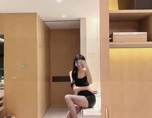 微密圈 – 职业装图片赏鉴：葛征让你以为在开会，却在发呆