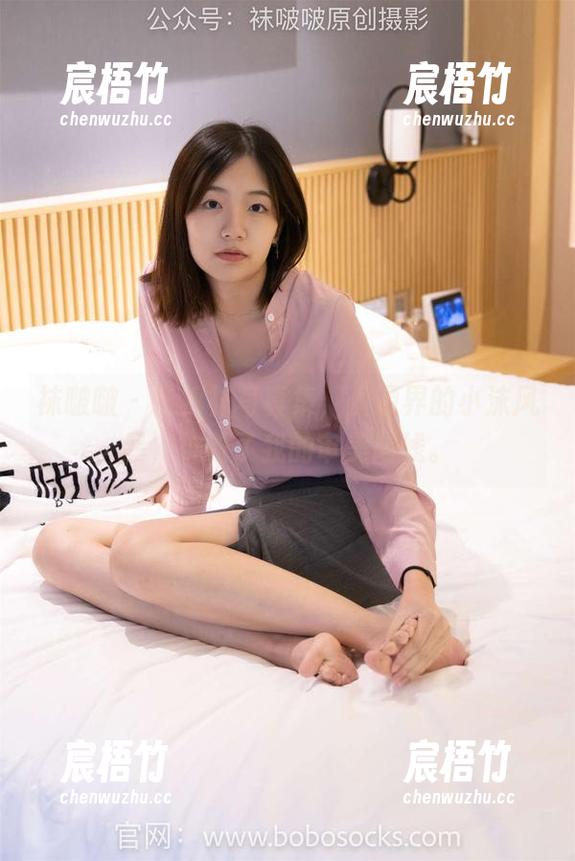 袜啵啵 - 白棉袜写真集，资源界的小沫风暴，摧毁了我的审美防线。