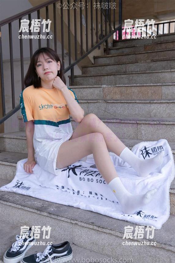 袜啵啵 - 读图就有肉感？僻静幽暗，朵朵肉丝作品集更新来了！