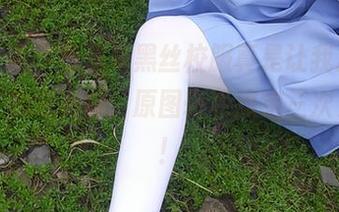 哎呀，西尔酱这身黑丝校服真是让我心中‘观看’的波澜啊，原图轻松搞定三次元诱惑！