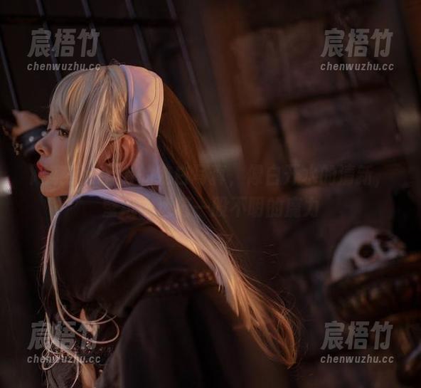 阿寨寨ninja的纯白写真，像白开水的清新，壁纸上透着一股不明的魔力