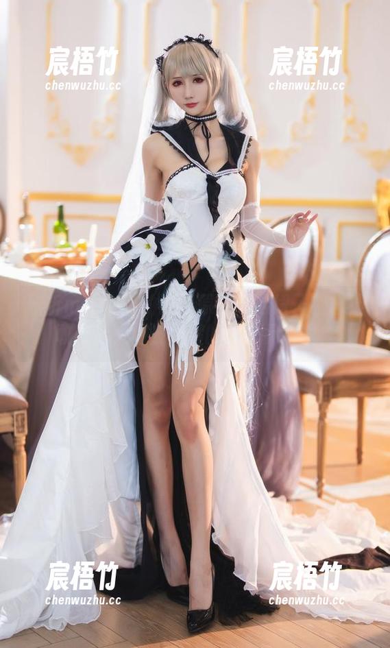 雅祈masaki的婚纱原图：这裙子根本不敢靠近，怕被闪耀的光芒晃瞎眼！