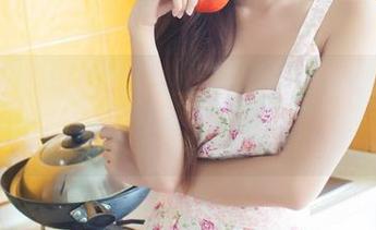 青豆客 – 施忆佳Kitty酱制服写真，有一种无形的力量，让我开始沉迷原图。