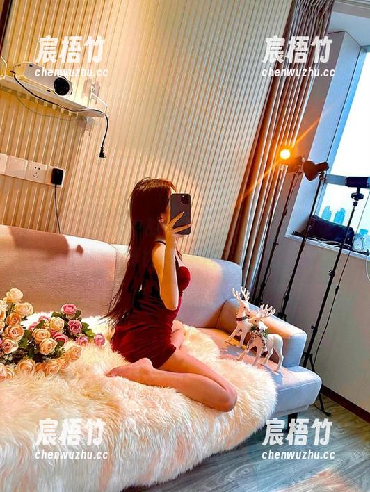 微密圈 - 于水中的黎允熙baby，重新定义最新写真比基尼，真水真肉。